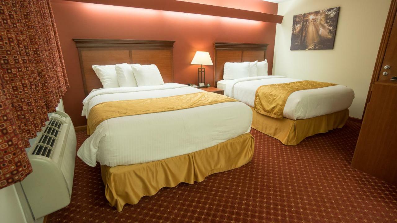Shepherd Mountain Inn & Suites Pilot Knob Exterior foto
